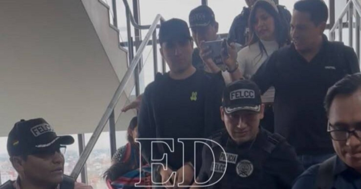 Tras más de ocho horas de espera, reprograman para este sábado la audiencia del hijo de Jhonny