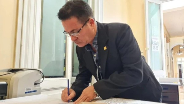 Urioste dice que ingresará a un “campo de batalla” y que su principal desafío será reestructurar la Fiscalía General