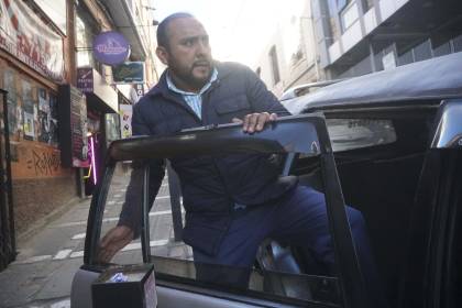 Caso toma militar: “Estamos prestos para aportar en el esclarecimiento de la verdad”, dijo Ríos a su llegada al juzgado