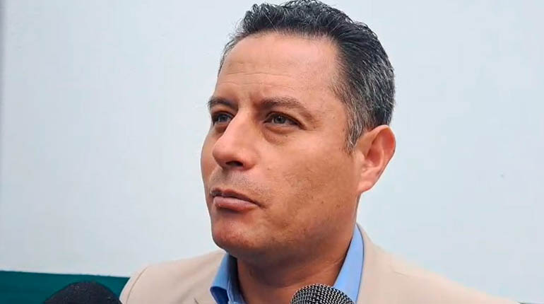 Lara exige a Urioste revelar quién es el “amigo” que le pidió su currículum para postularlo a fiscal general